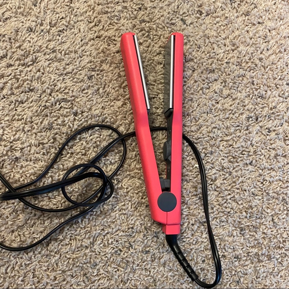 Remington ceramic hair straightener